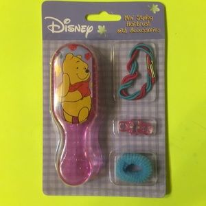 Winnie the Pooh mini hair styling set